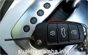 THAY PIN KHÓA XE SH TẬN NƠI UY TÍN, thay khóa xe SH, Thay pin khóa xe máy SH, Địa chỉ thay pin khóa smartkey uy tín